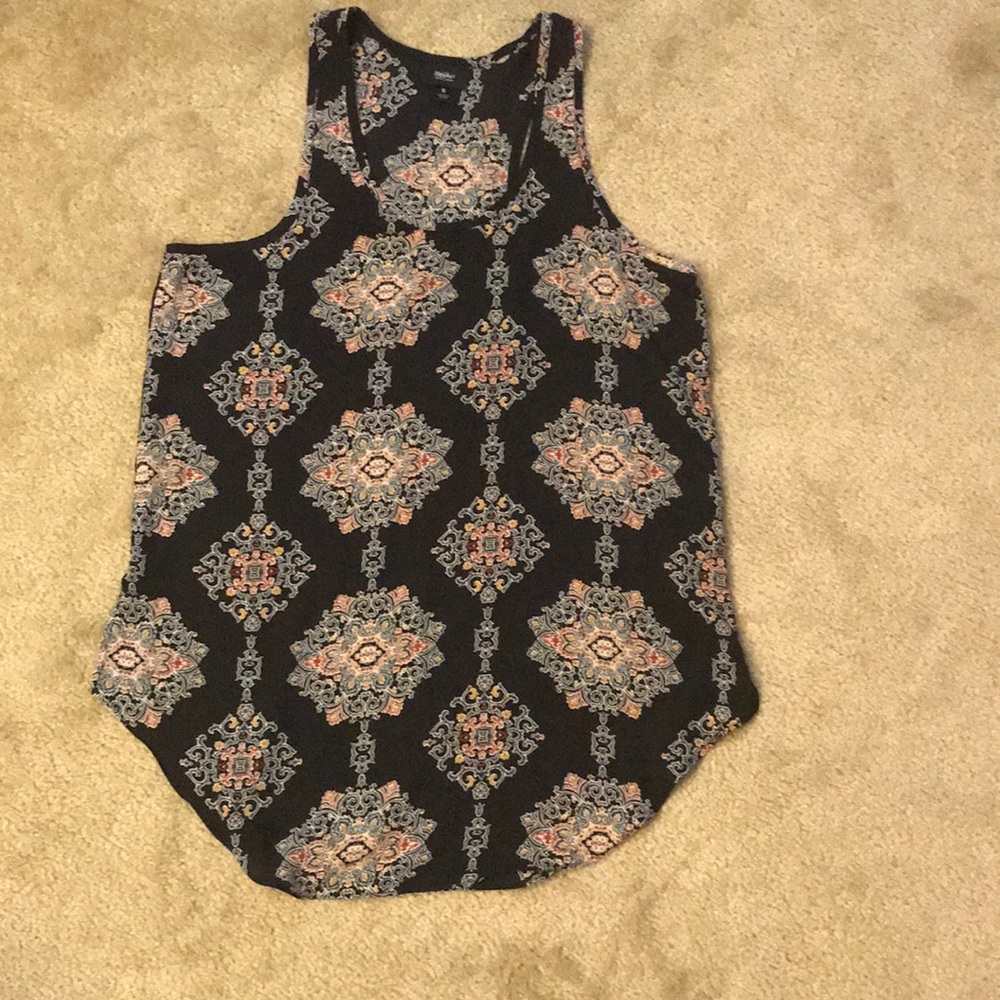 Size Small Mossimo flowy tank